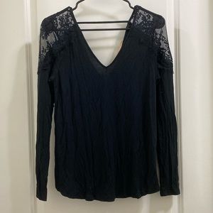 American Eagle medium black long sleeve vneck top with lace shoulders